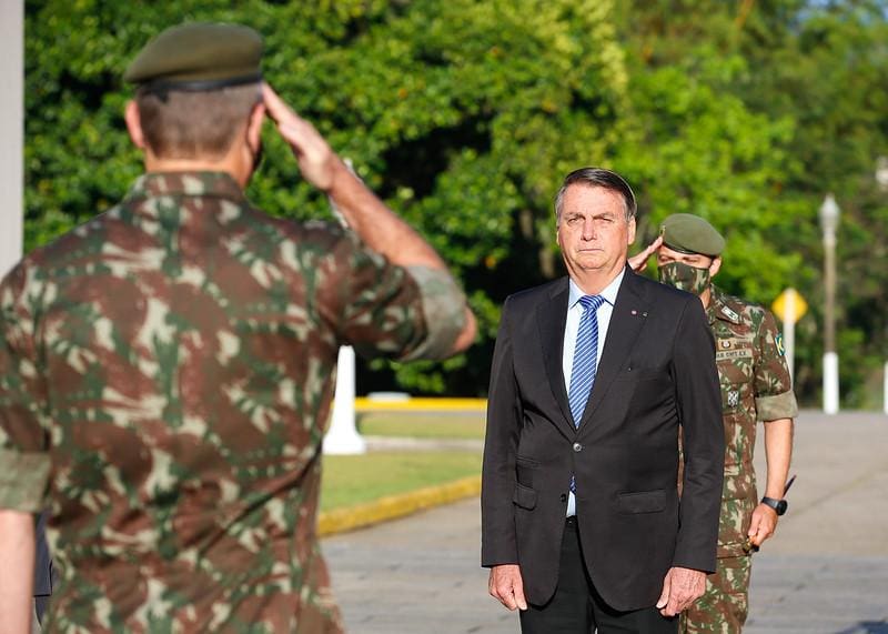 Na imagem, o presidente da República, Jair Bolsonaro (PL), durante formatura da AMAN