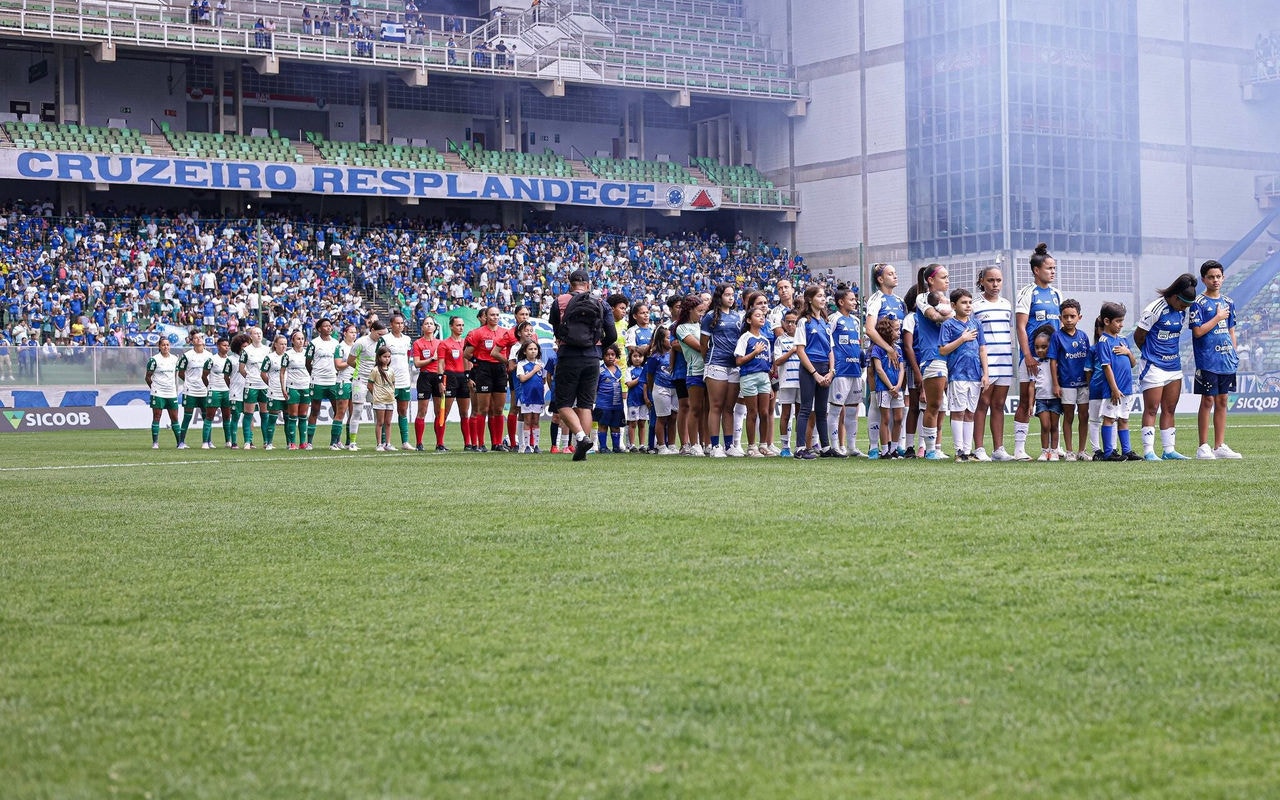 Torcida do Cruzeiro festeja na Arena Independência. (Foto: Cris Mattos/ Staff Images Woman/ CBF)