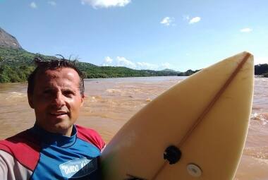 SURFISTA RIO DOCE