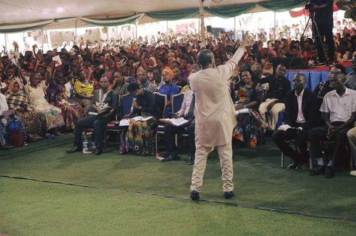 Boniface Mwamposa Tanzânia culto