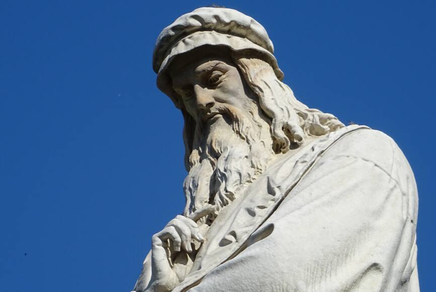 Estátua de Leonardo Da Vinci
