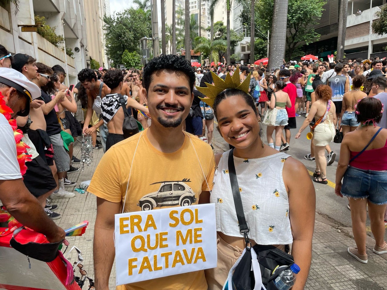 Amanda e Nataniel vieram de Governador Valadares para curtir com o Lagum na Avenida neste domingo (2 de março)