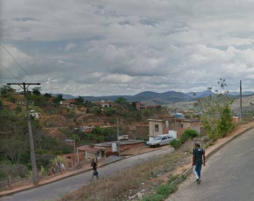Caso aconteceu na rua Padre Francisco Javier Butina, no bairro Goiabal, em Além Paraíba
