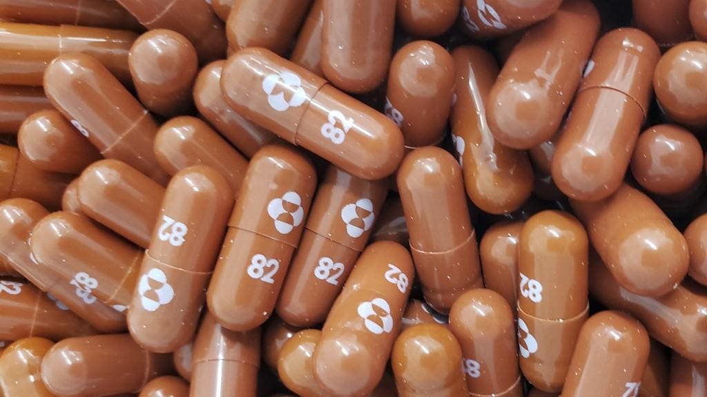 Laboratório Merck pedirá autorização para pílula que reduziu mortes por Covid