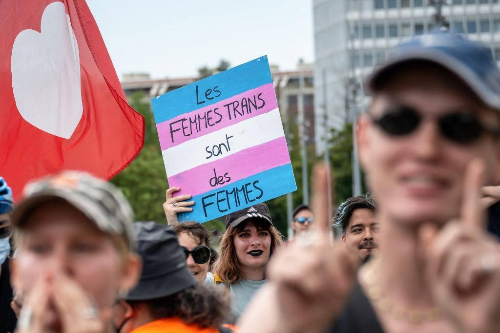 Manifestação trans em genebra