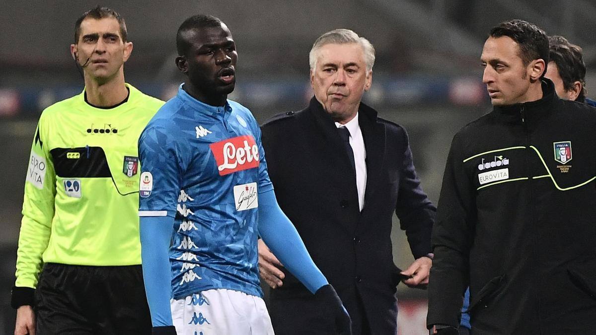 Napoli denunciou que Koulibaly foi alvo de "cânticos racistas" durante a partida
