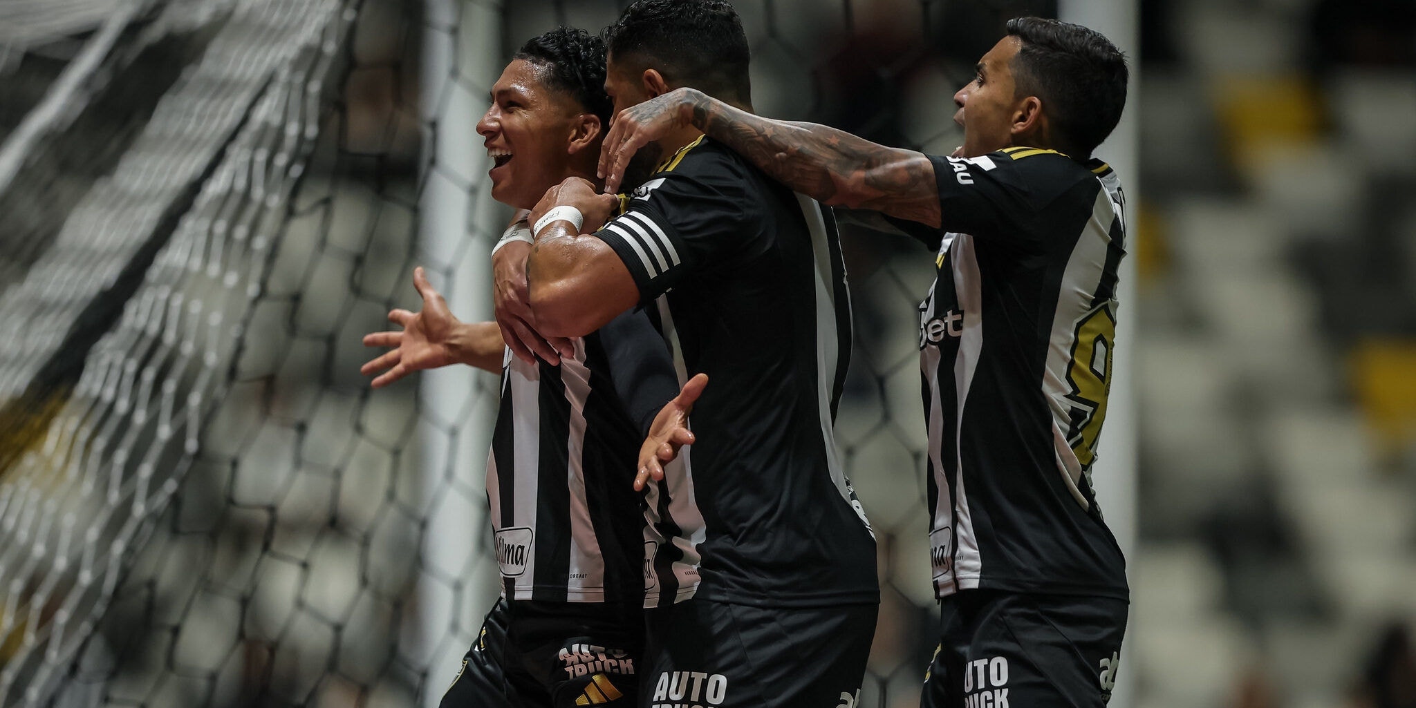 Galo enfrenta o Bucaramanga, nesta quinta-feira (17/7)