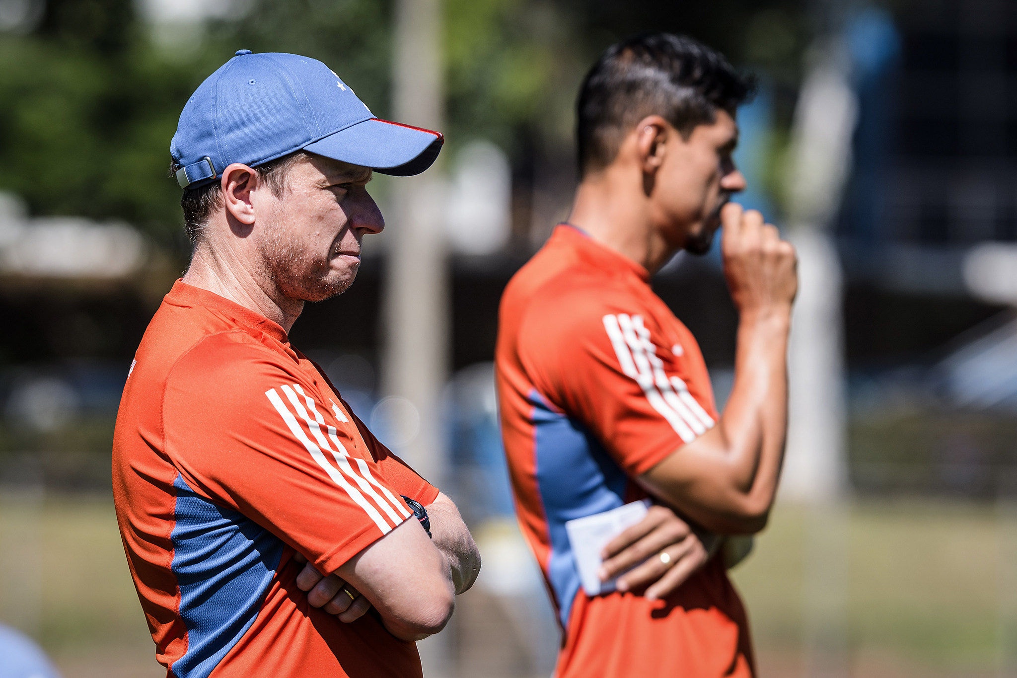 Técnico Fernando Seabra acompanha treino do Cruzeiro