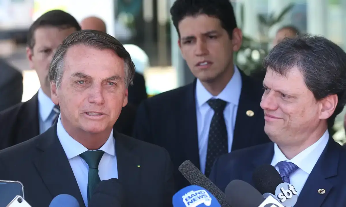 Tarcísio de Freitas era ministro da Infraestrutura de Jair Bolsonaro (PL); hoje governador de São Paulo, ele depõe ao STF na sexta-feira (30)