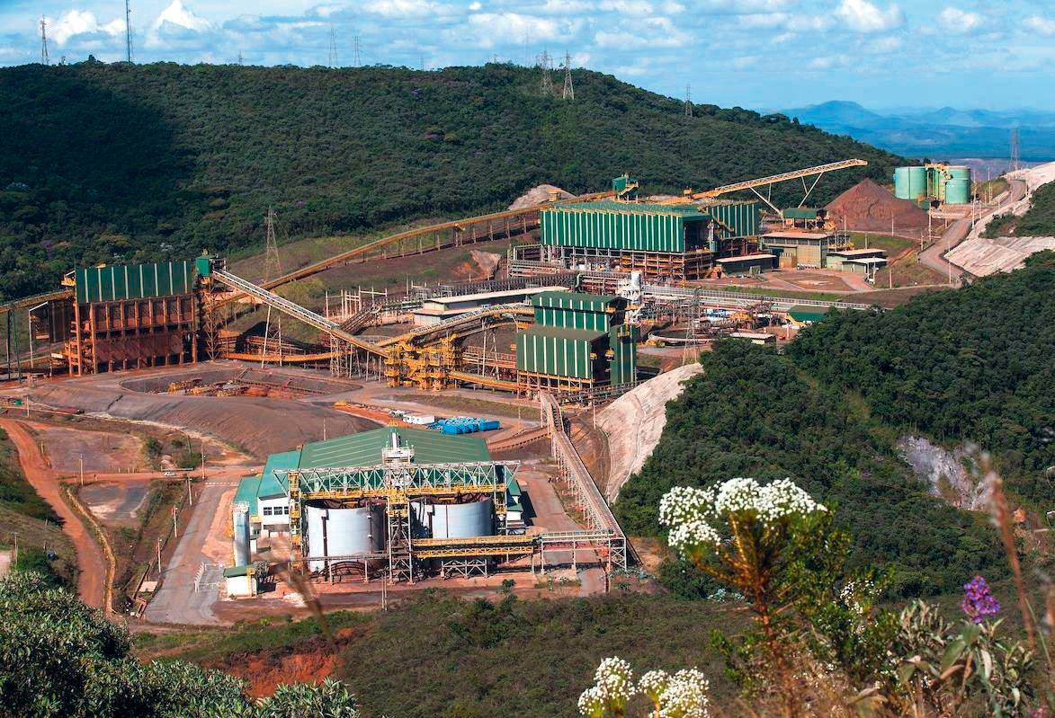 Atividades da mineradora Samarco estão paralisadas desde o rompimento da barragem do Fundão, em novembro de 2015