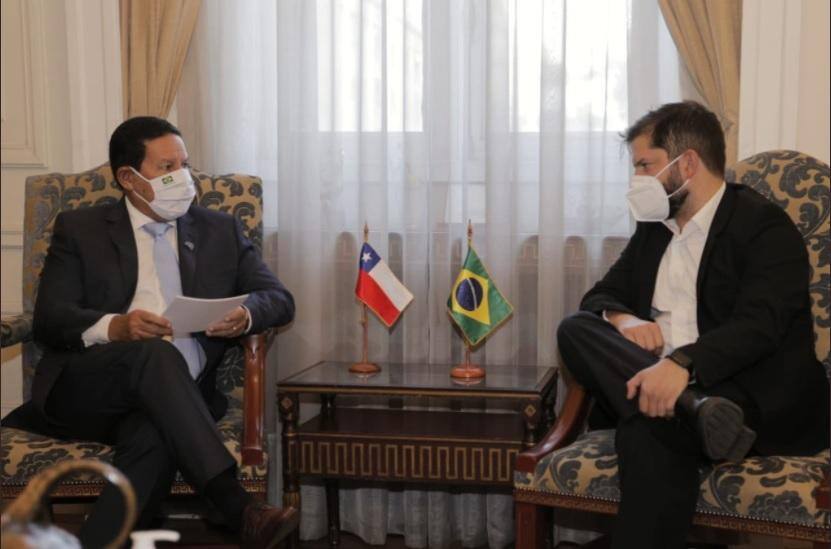 Mourão-Boric-100322jpg