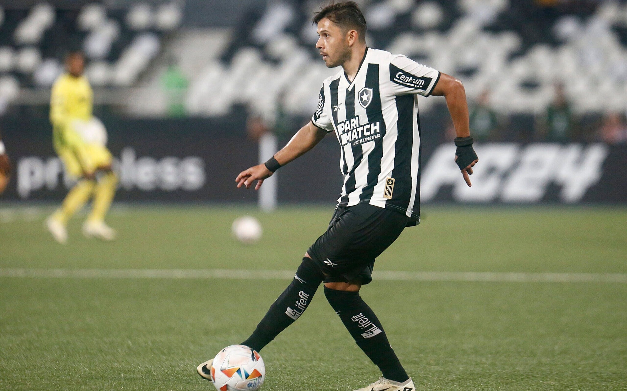 Óscar Romero conquistou o Brasileirão e a Libertadores com o Botafogo (Foto: Vitor Silva/Botafogo)