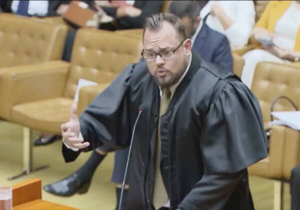 Defensor de um dos réus do 8 de janeiro, o advogado Hery Kattwinkel foi expulso do partido Solidariedade, após sua atuação em julgamento no STF