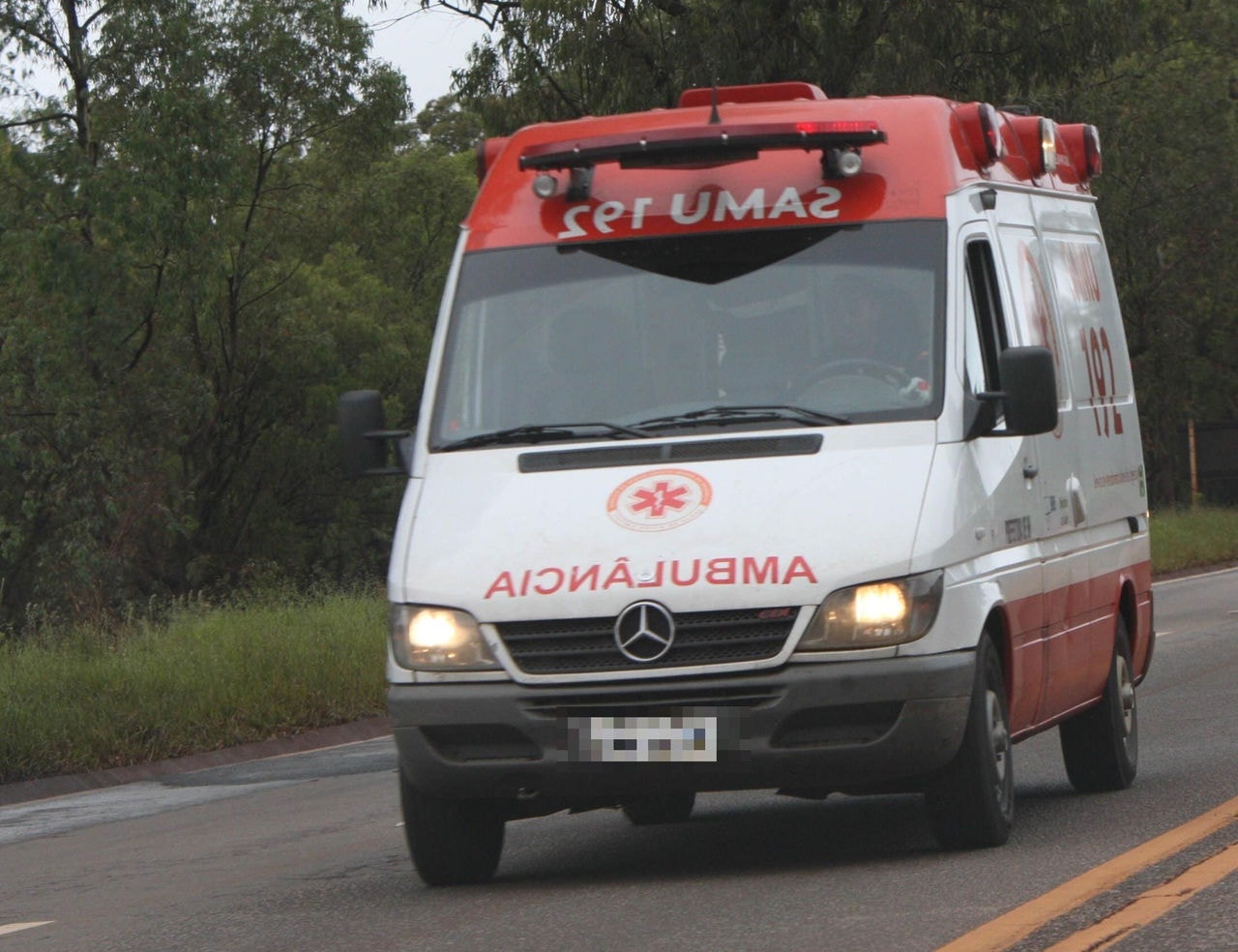 O Serviço de Atendimento Móvel de Urgência (SAMU) também foi acionado para o local do acidente