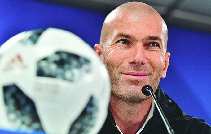 O francês Zidane é um dos nomes cotados para assumir a seleção brasileira