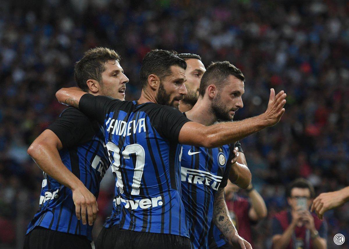 Icardi brilha, Inter de Milão vence Lazio fora e sobe para 2º