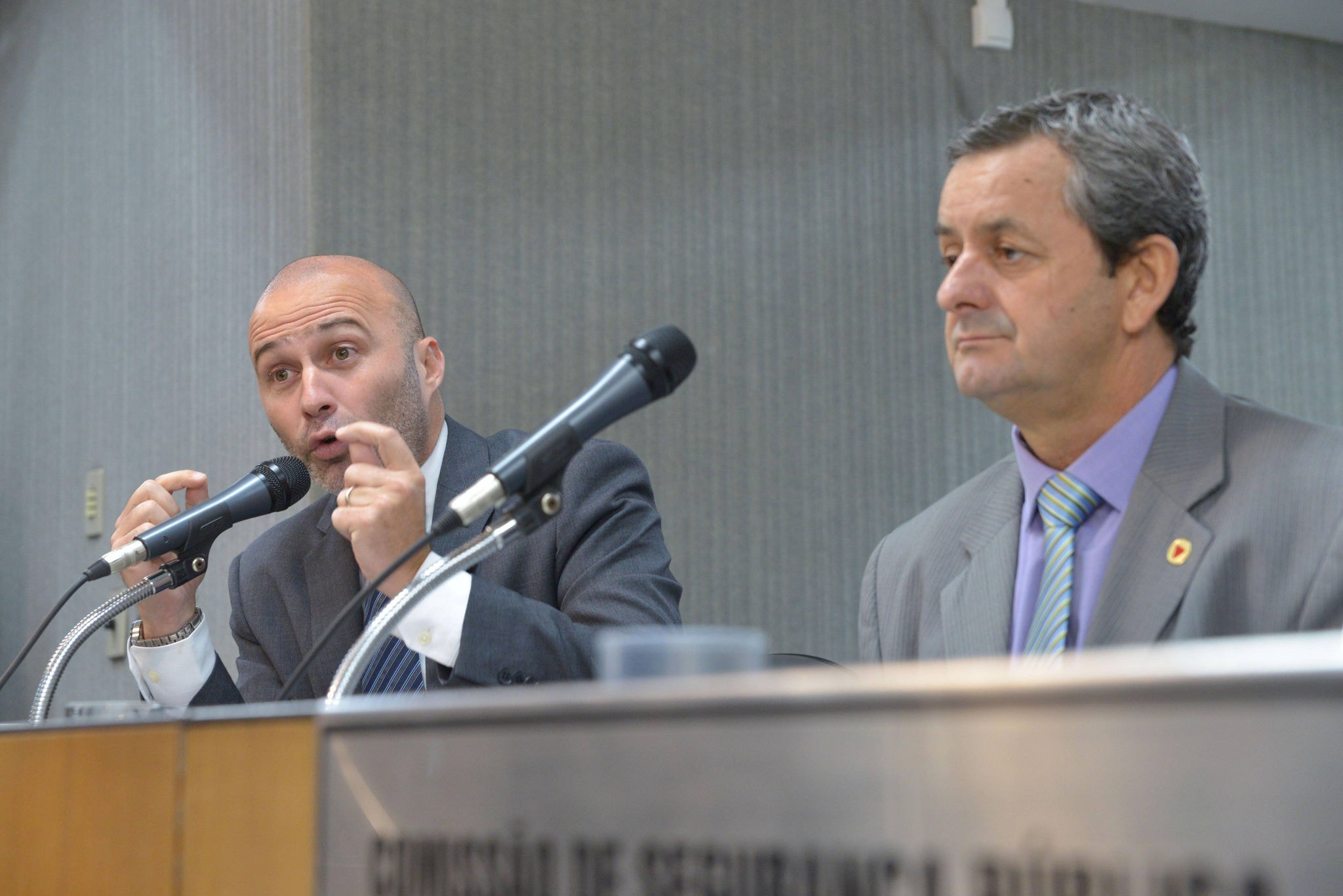 Os deputados Gustavo Valadares (PMN) e Antônio Carlos Arantes (PL)