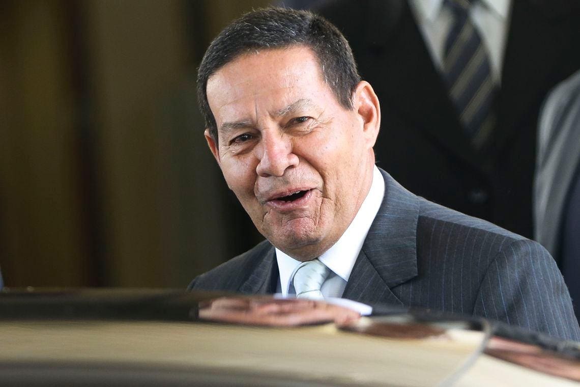 General Mourão