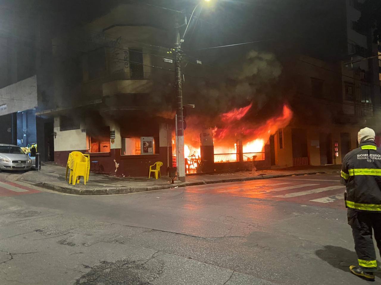 Incêndio no bar do Bigode, no Prado