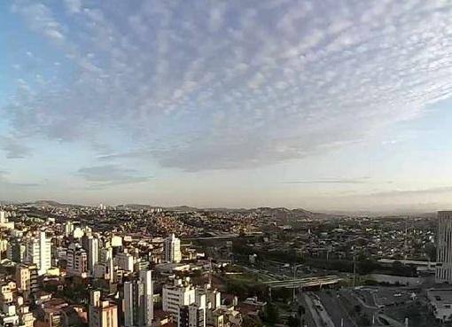 Céu deve ficar claro a parcialmente nublado