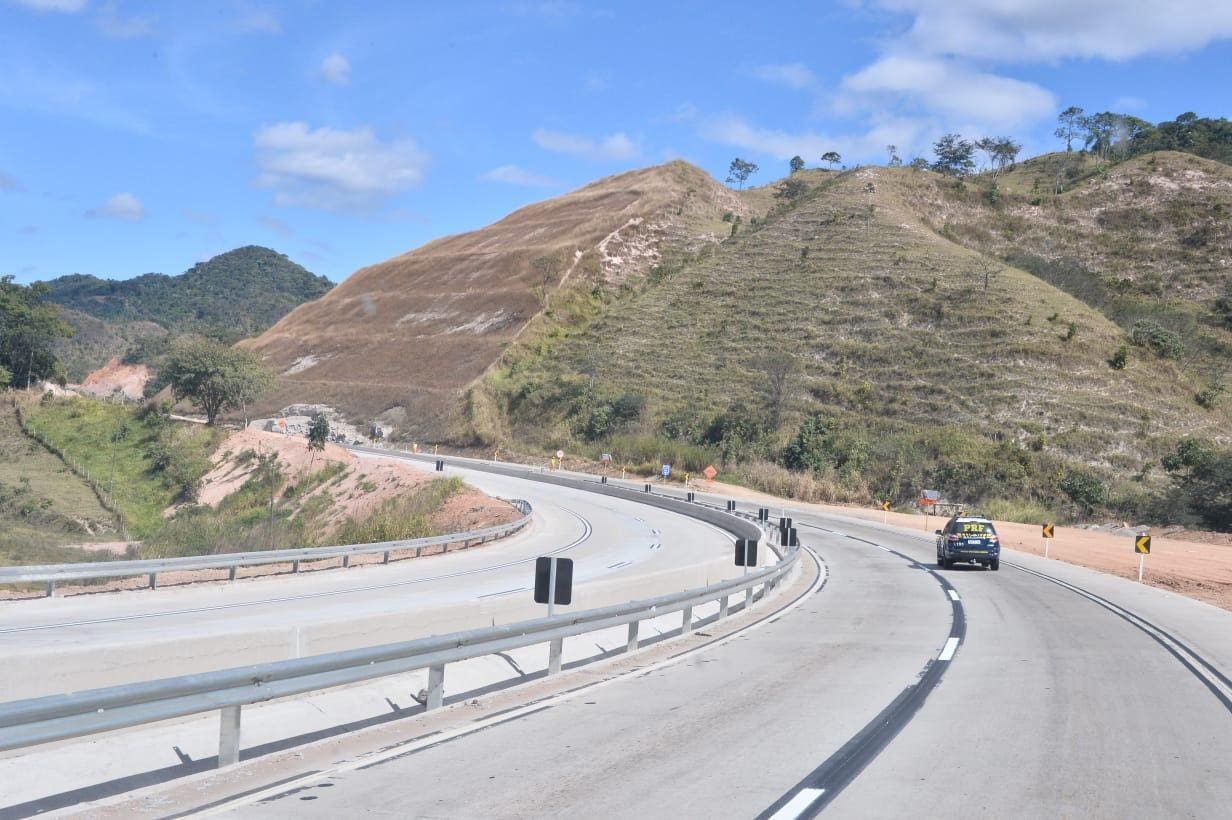 Trecho de 15 quilômetros da BR-381 foi liberado em Antônio Dias