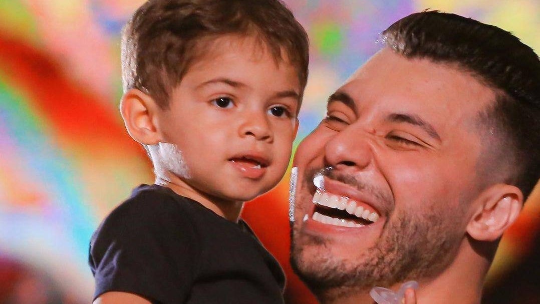 Filho dos sertanejos, Léo tem 3 anos