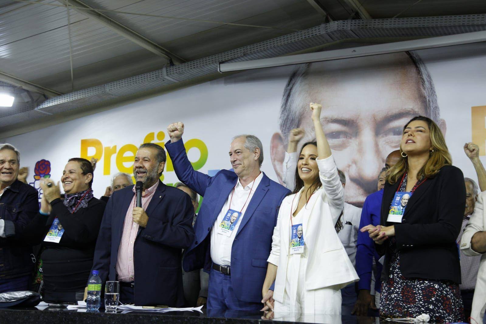 PDT lançou oficialmente a candidatura de Ciro Gomes à presidência da República