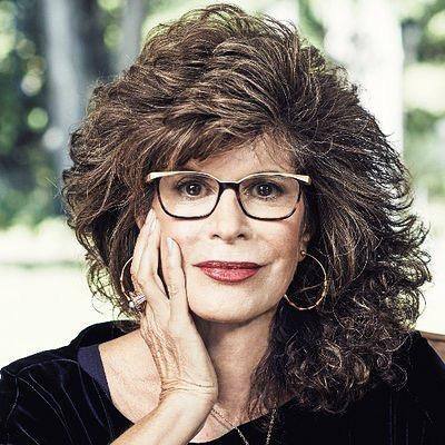 Shoshana Zuboff alerta para risco de poder absoluto centrado nas mãos das empresas de tecnologia