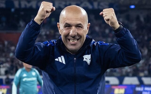 Leonardo Jardim comemorou muito a vitória sobre o São Paulo, no Mineirão (Foto: Gustavo Aleixo/Cruzeiro)