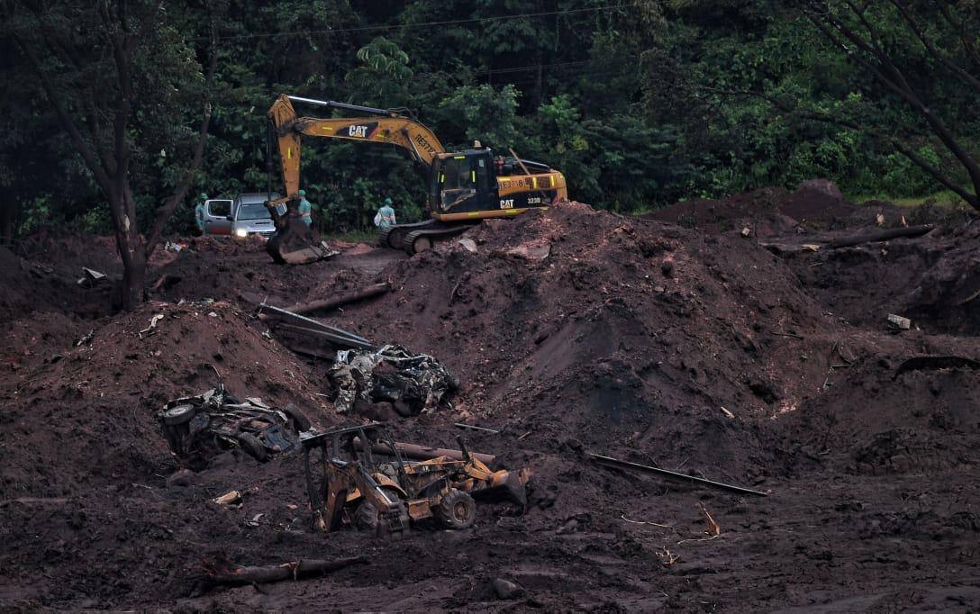 Sobe de 171 para 176 o número de corpos identificados em Brumadinho