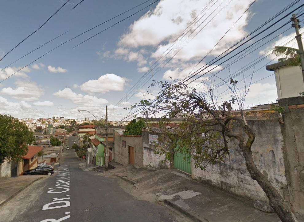 Crime aconteceu na rua Doutor Cícero de Castro, no bairro Industrial