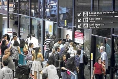Insatisfação com empresas aéreas muitas vezes pode acabar na Justiça