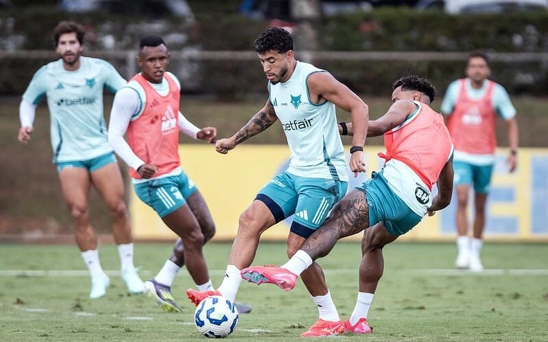 Lateral William, revelado pelo Internacional, terá mais uma vez o Grêmio como adversário neste domingo (13) (Foto: Gustavo Aleixo/Cruzeiro)