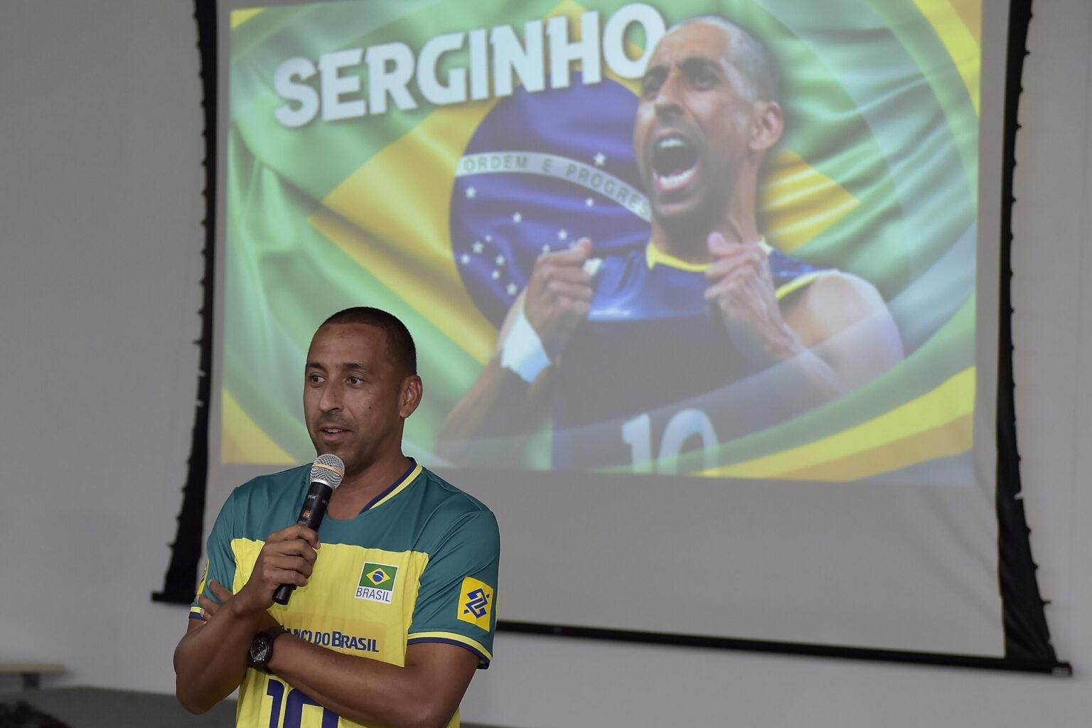 Ex-líbero está de volta à seleção brasileira masculina de vôlei para atuar como auxiliar do técnico Bernardinho