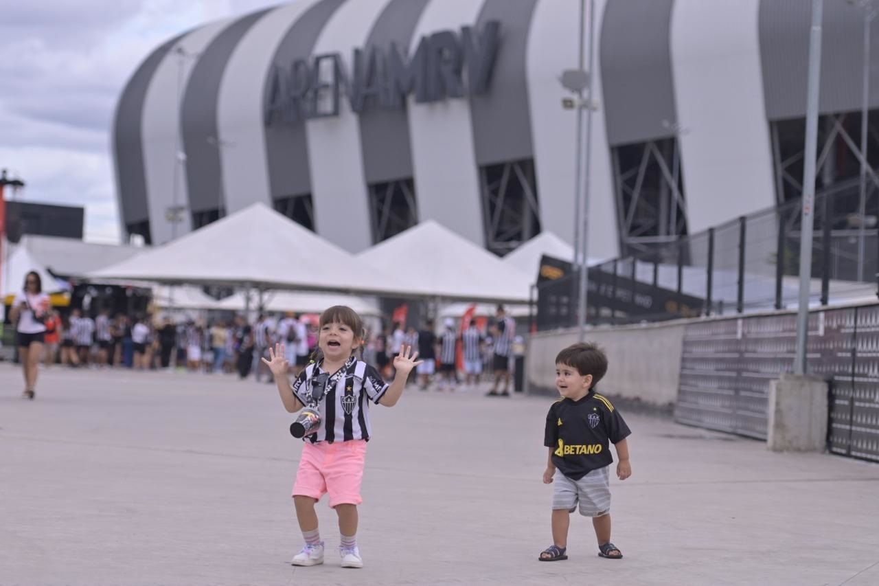 Torcida do Galo em Fan Fest para final com o Flamengo