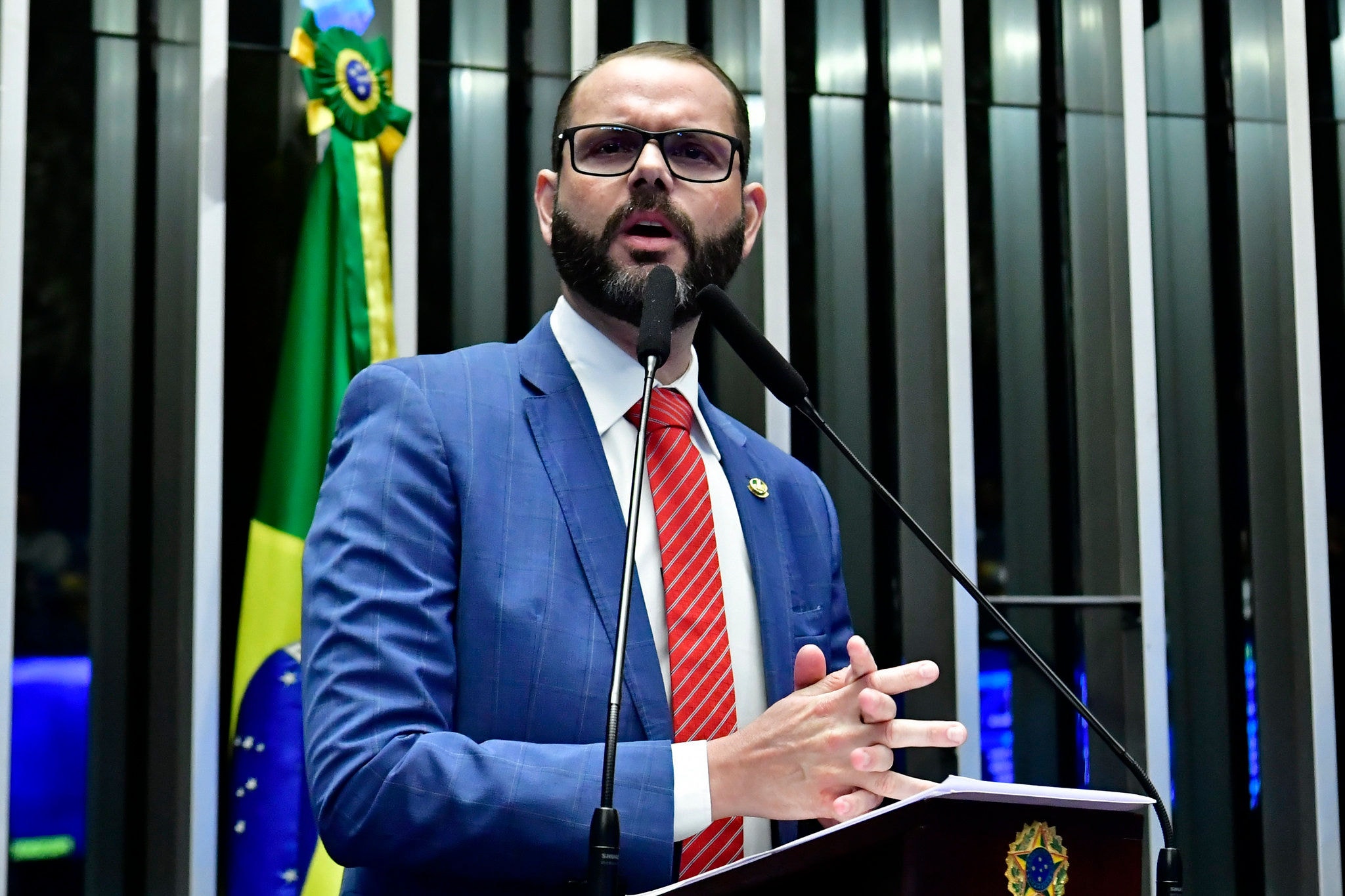 O senador Jorge Seif (PL-SC) discursa na tribuna do plenário do Senado Federal