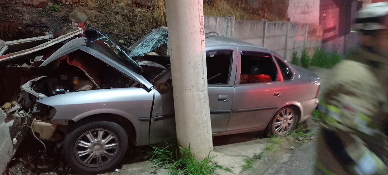 Acidente ocorreu durante a madrugada desta quinta-feira (30 de maio)