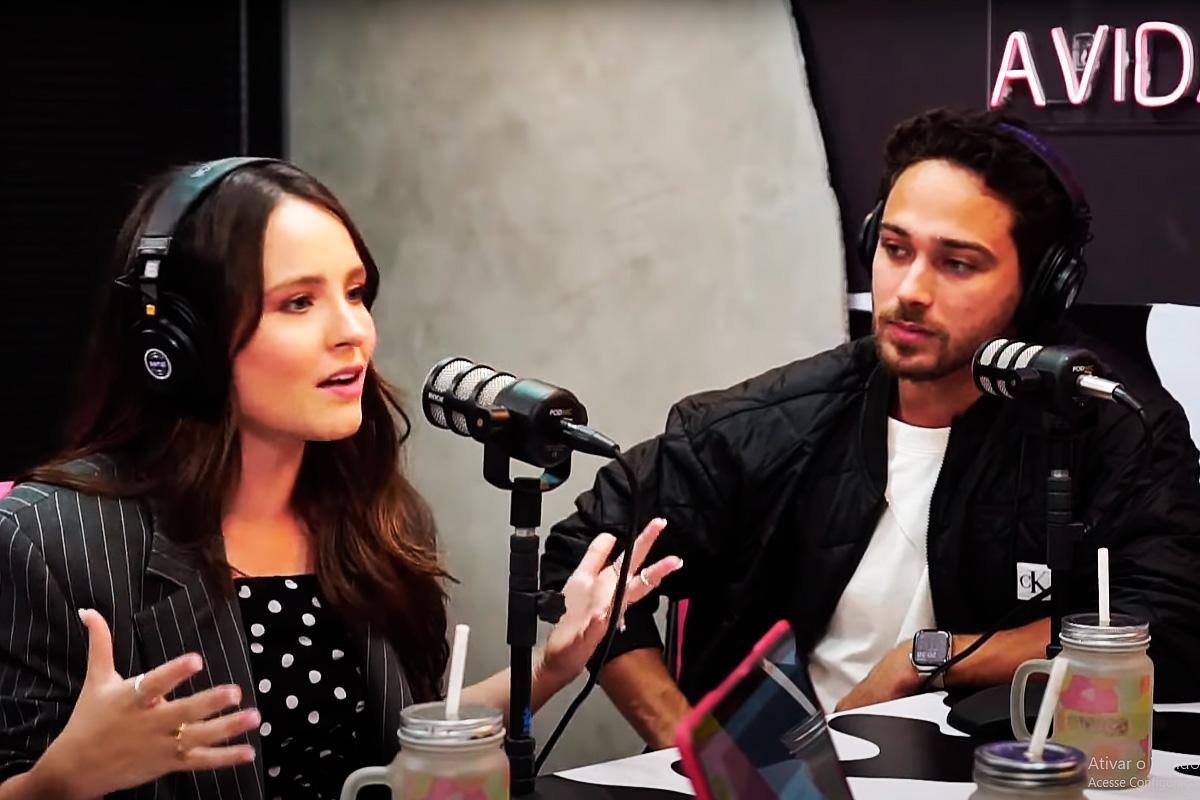Larissa Manoela e André Luiz Frambach no Vaca Cast