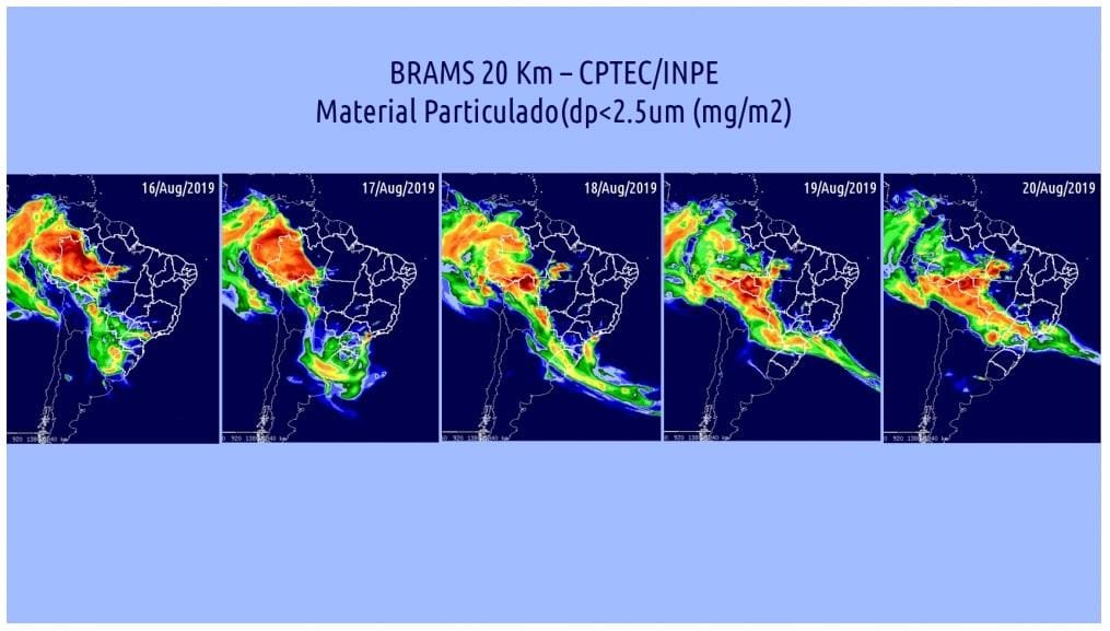 Partículas queimadas vindas das regiões Centro-Oeste e Norte interagiram com nuvens trazidas por frente fria vinda do sul, causando escurecimento do céu e da água da chuva