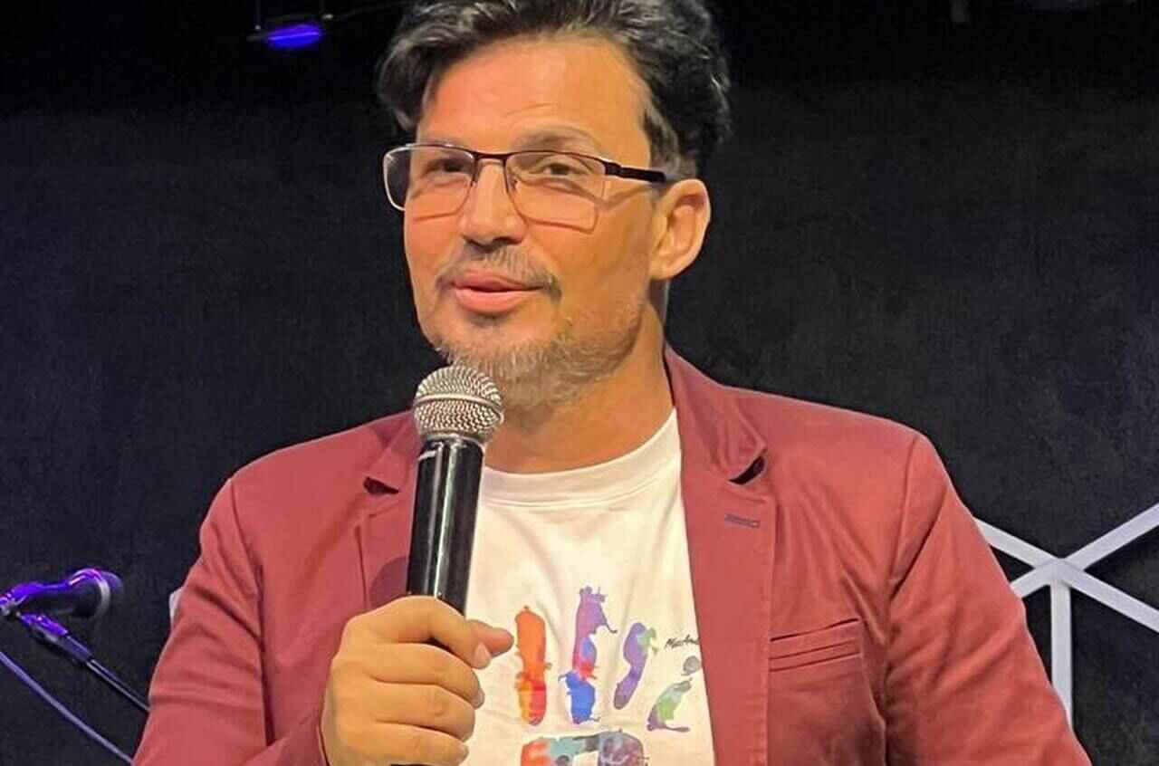 O pastor Flávio Amaral afirmou que deputada federal Erika Hilton (Psol-SP) “não era incluída no Dia das Mulheres, pois mulher não se vira mulher, mulher se nasce mulher”