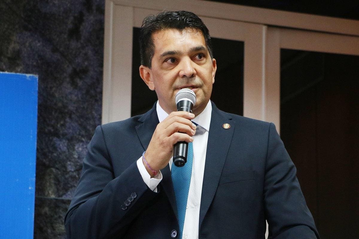 Delegado Robson Cândido disse que tragédia foi evitada e que houve tentativa de explosão de bomba
