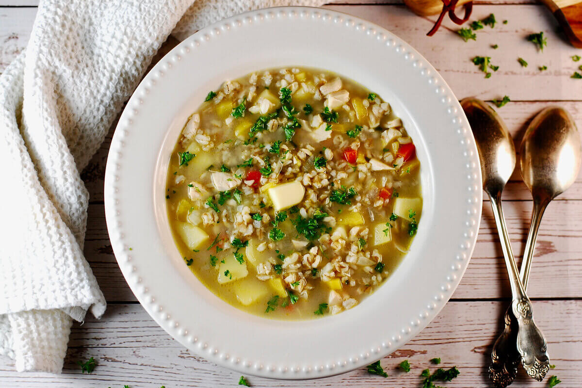 Sopa de cevadinha com frango