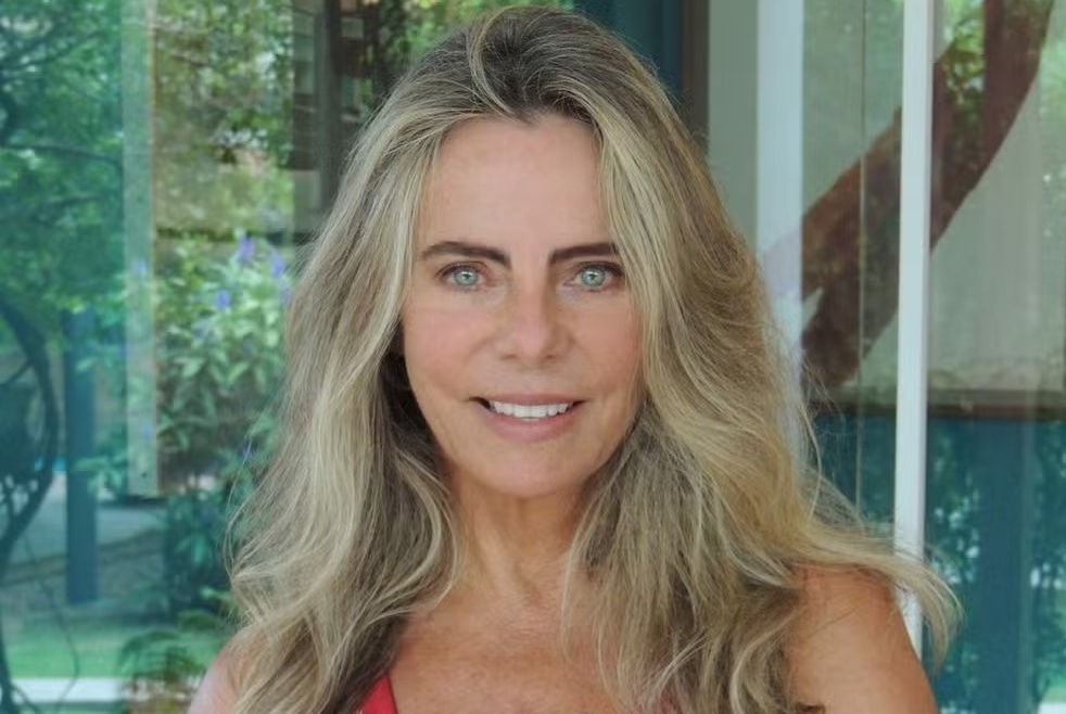 Bruna é criadora da plataforma digital, 'Rede Felicidade', onde compartilha experiências motivadoras sobre felicidade.
