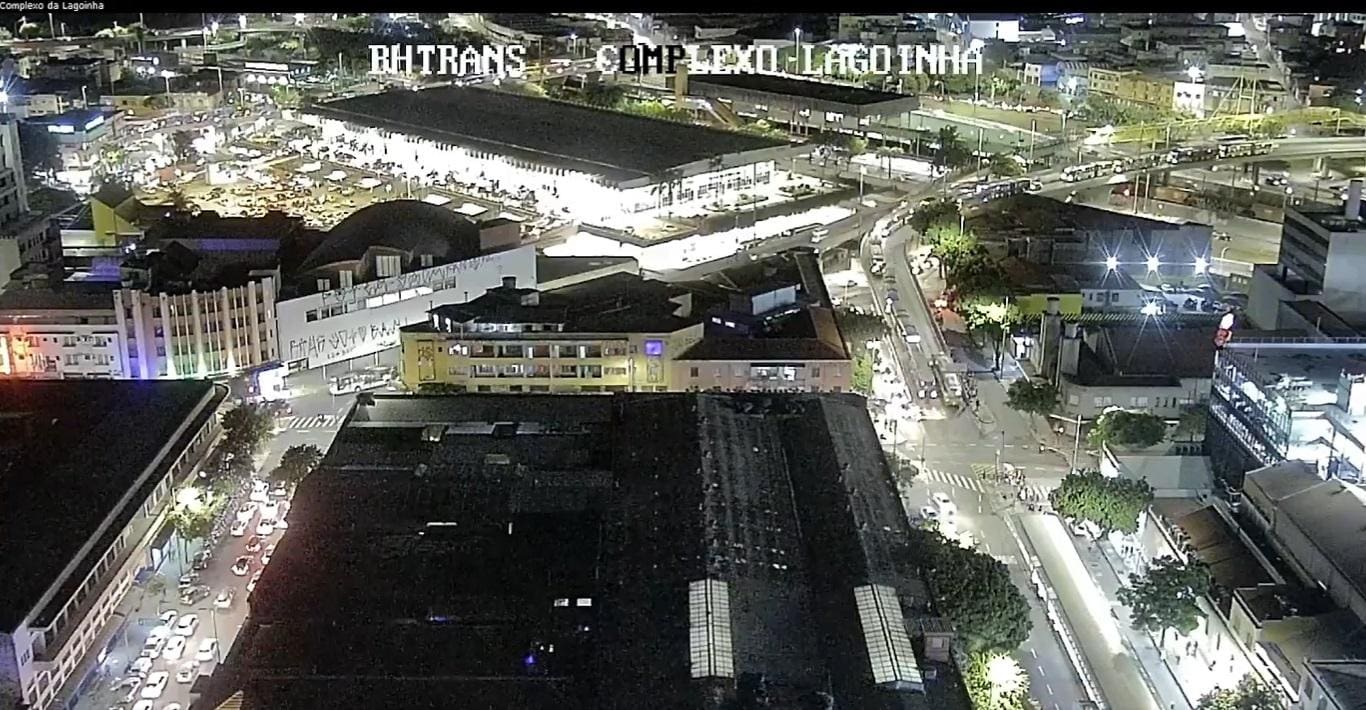 Imagem de câmera da BHTrans mostra o trânsito carregado no entorno da Rodoviária