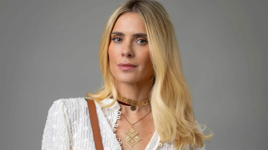 Leila (Carolina Dieckmann)