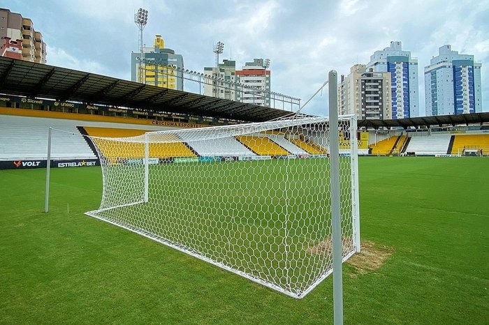 Atlético irá enfrentar o Internacional no estádio Heriberto Hülse, do Criciúma, pelo Campeonato Brasileiro  