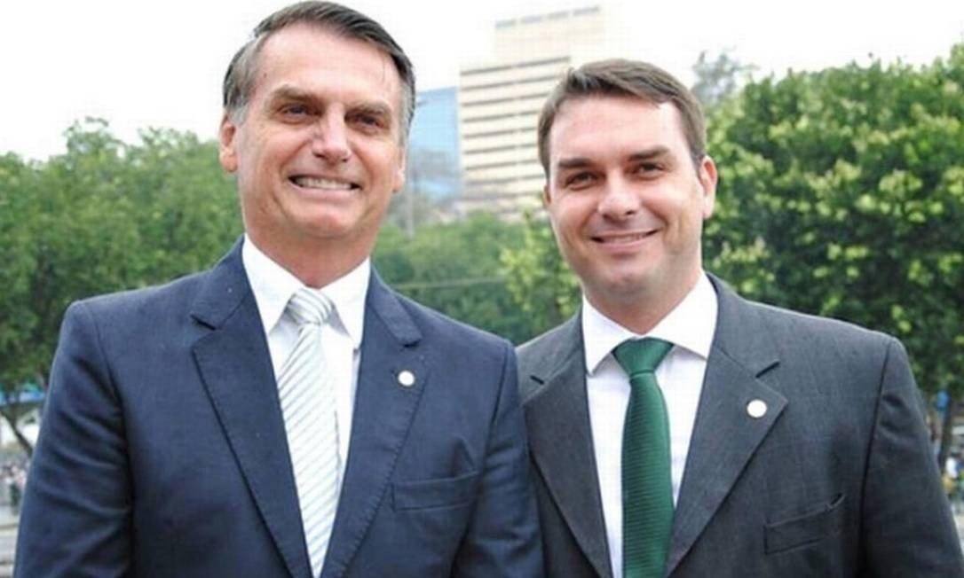 Jair-Bolsonaro-Flávio-Bolsonarojpg