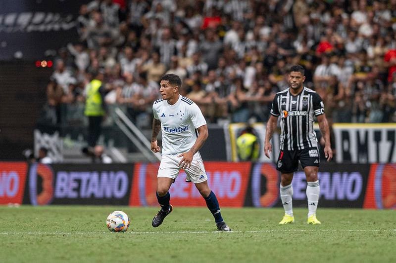 Lucas Romero foi titular na vitória diante do Atlético, por 2 a 0, na Arena MRV