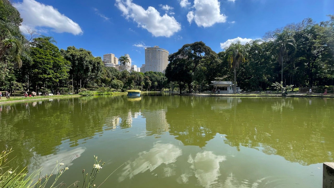 Céu claro com poucas nuvens em BH nesta quarta (8)