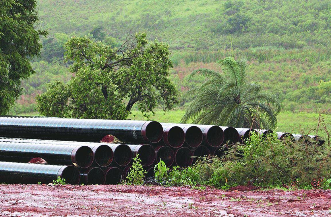 Rotas. Gasmig usa tubos de metal para construir os gasodutos, que conduzem o produto pelo Estado